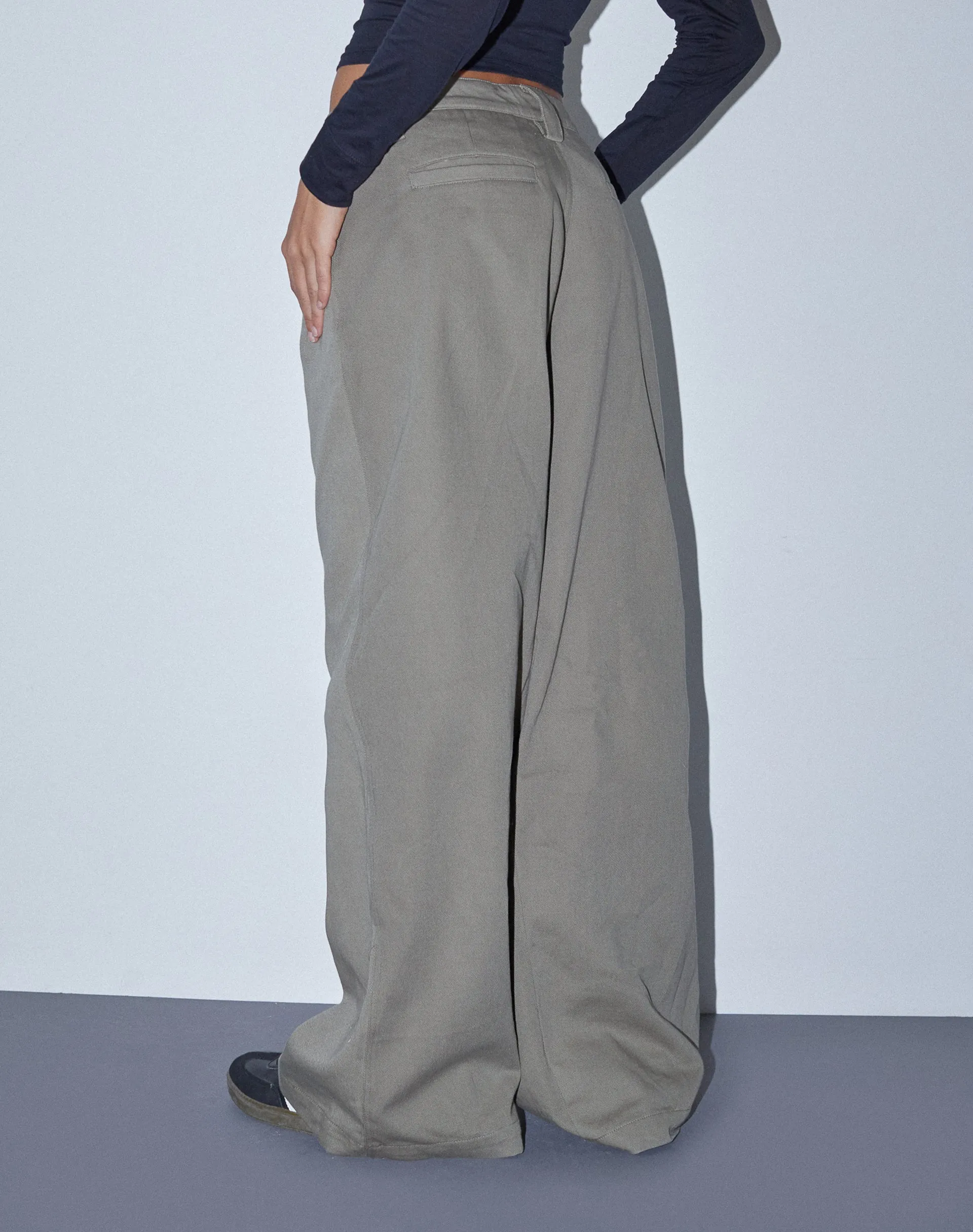 Kaomy Wide Leg Trouser in Slate Green