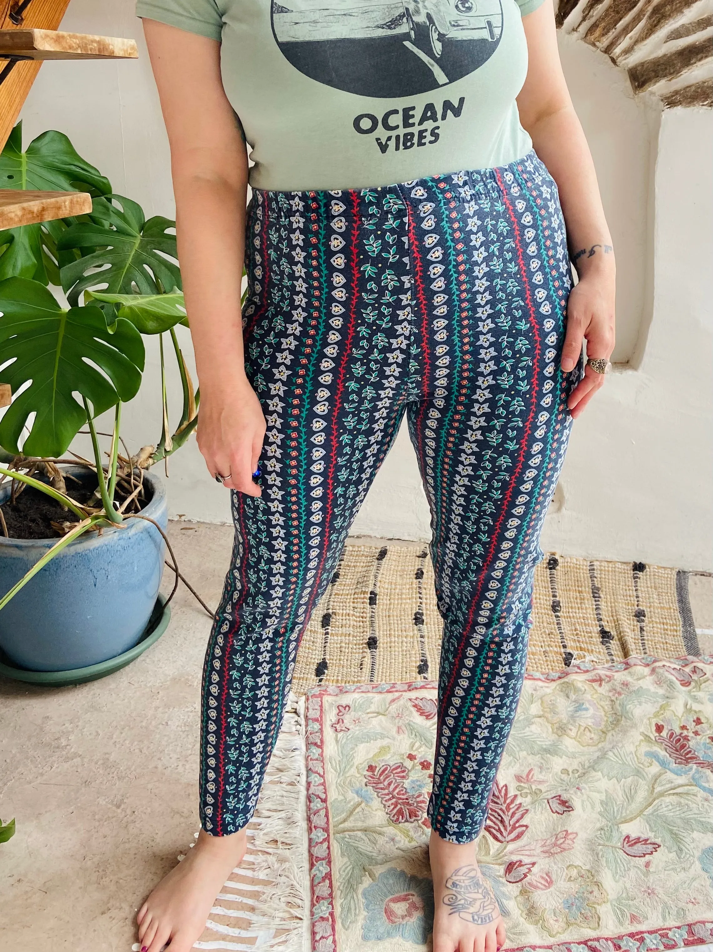 VINTAGE 90’s Provençal High Waisted Leggings - M