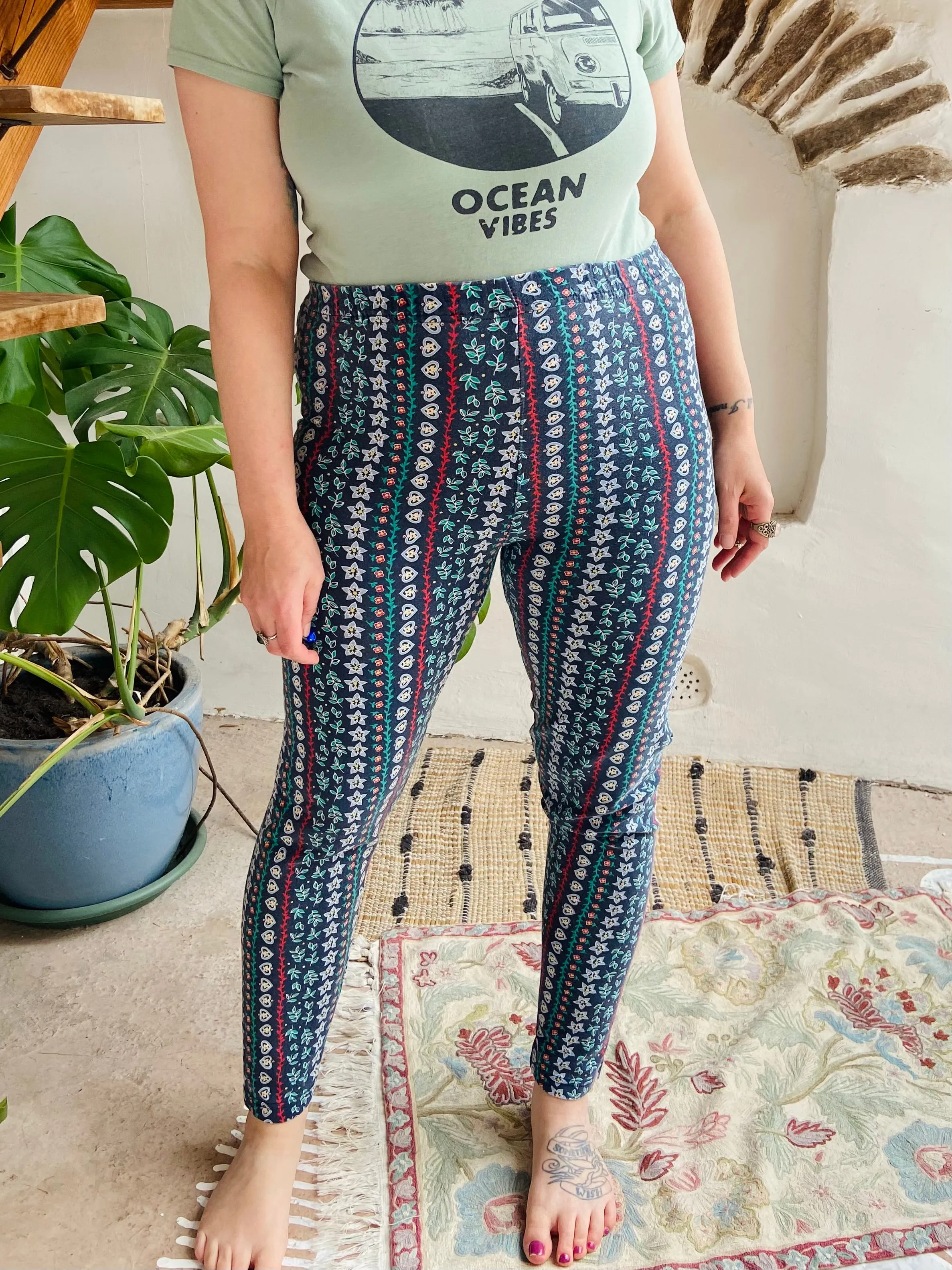 VINTAGE 90’s Provençal High Waisted Leggings - M
